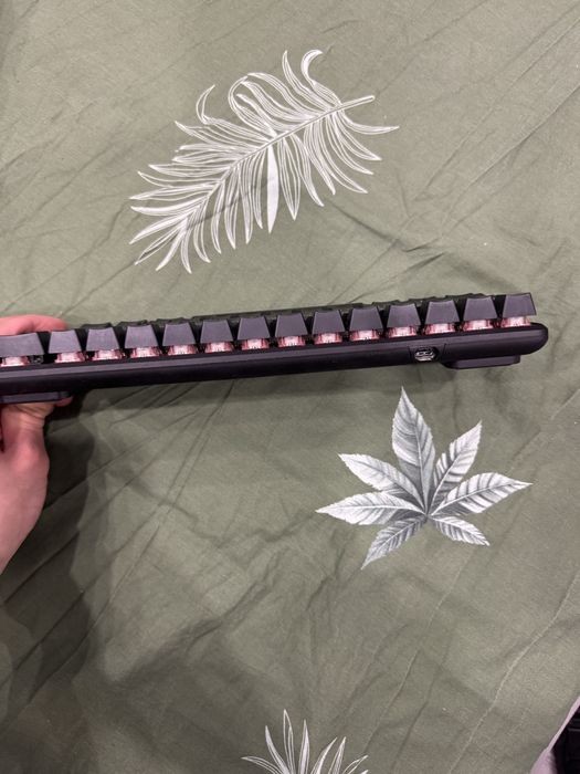 продам клавиатуру hyper x orgings