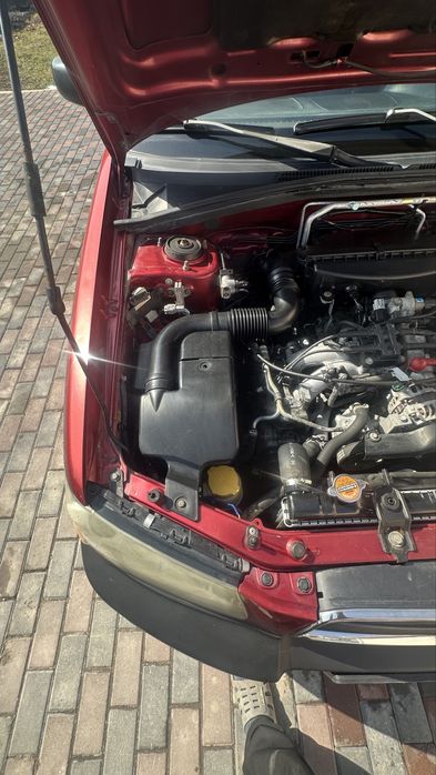 Машина  субару форестор