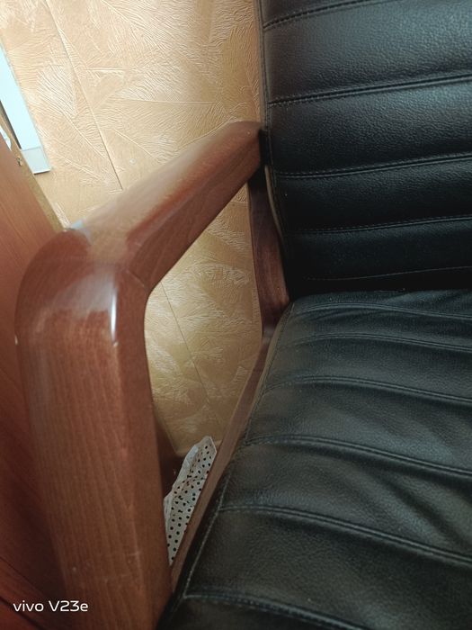 Стул-кресло для начальников