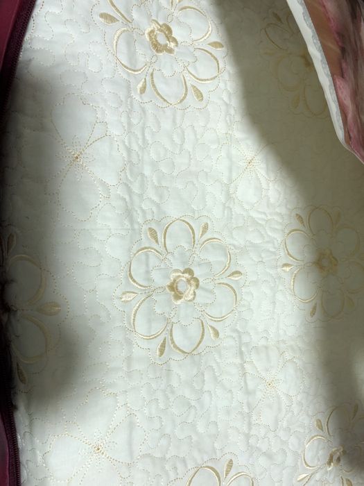 Продаются кружевные покрывала 7 предметов