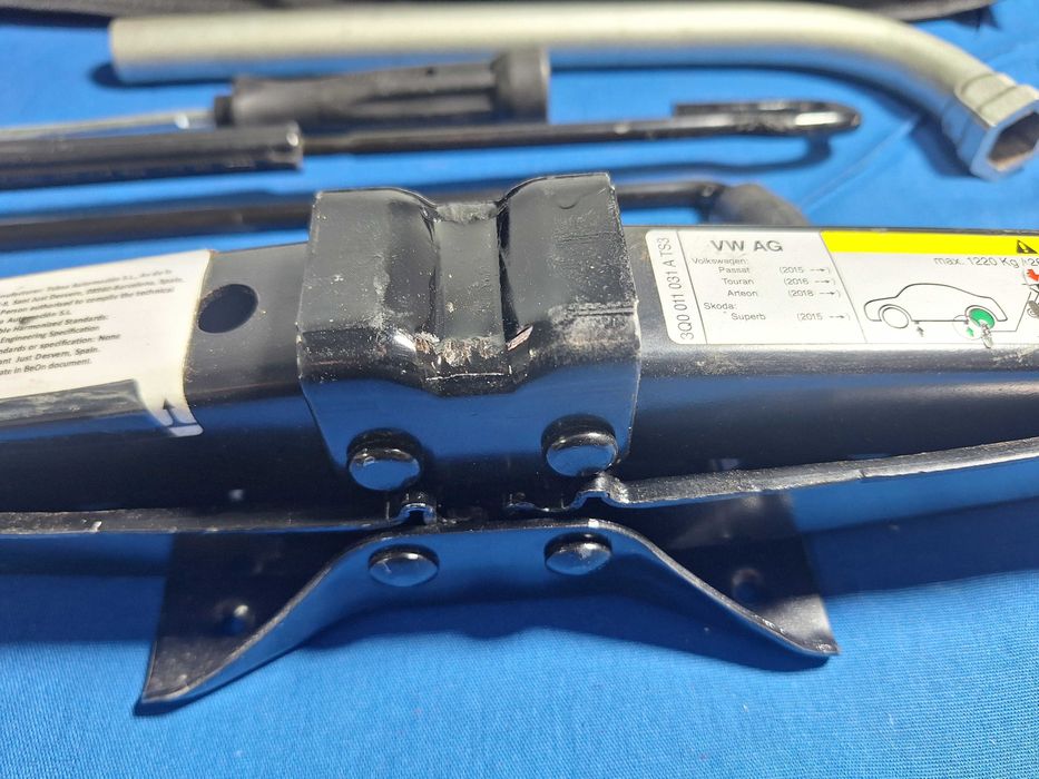 KIT Cric AUTO OE VW Passat Touran Arteon Skoda SUPERB + Husa