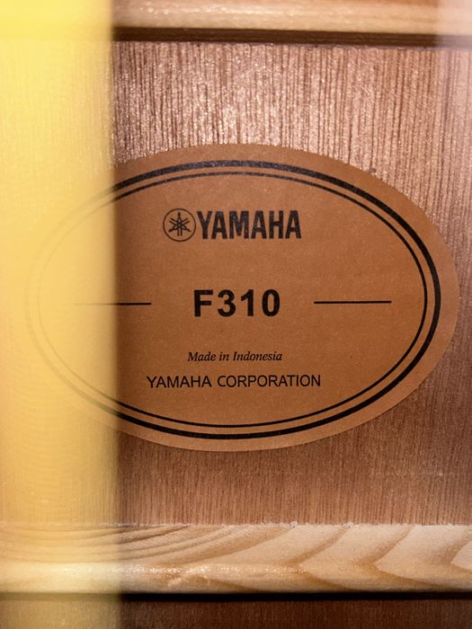 Yamaha f310 со звукоснимателем
