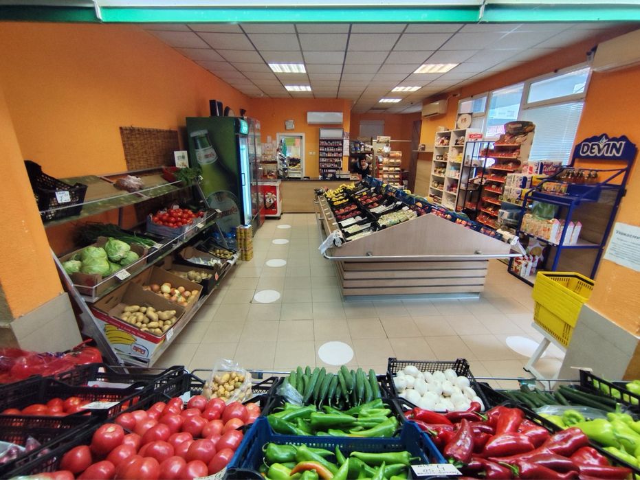 Дава се под наем Магазин в Враца, Дъбника - 324 кв.м за 612 € - Снимка #3