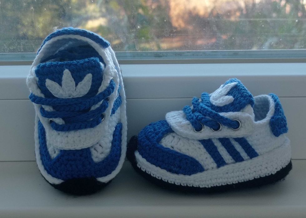 Плетени бебешки маратонки