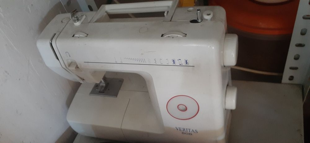 Швейная машина Веритас