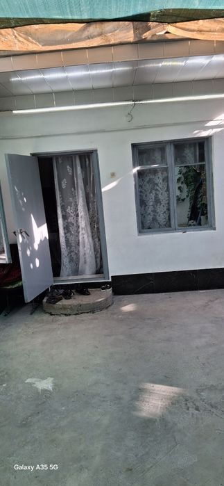 Xovli sotiladi vakzal hududida