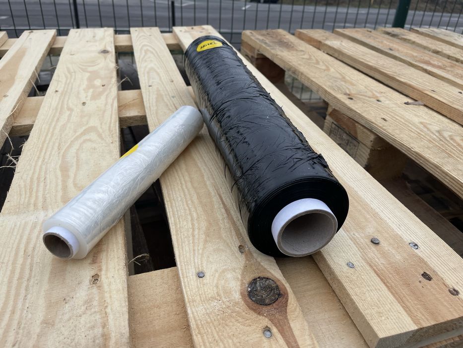 Rola folie industriala neagra pentru ambalare 2.9 kg 24 microni