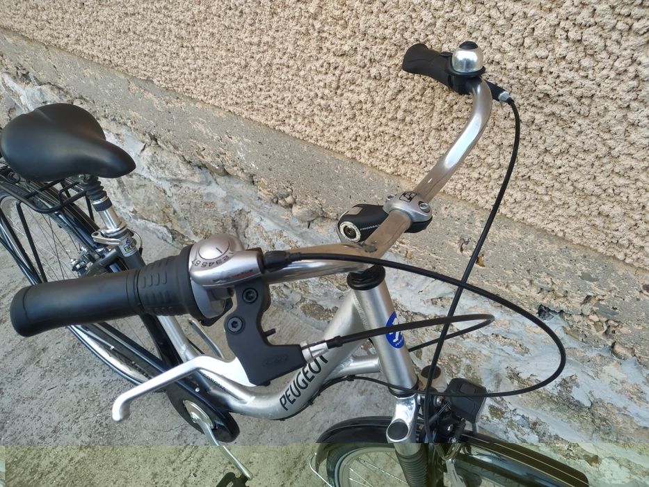 Peugeot Corona 28 цола