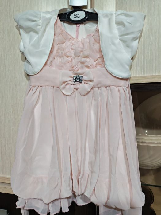 Платье на праздник для девочки