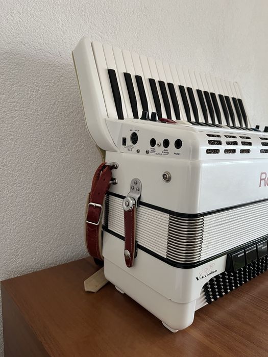 Дигитален акордеон Roland FR-3s Бартер