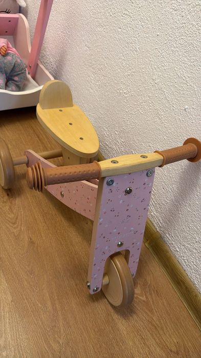 Играчки на марката little dutch