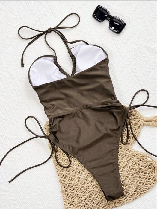 Costum de baie