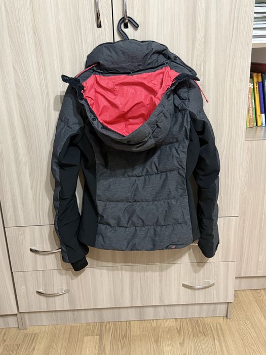 зимняя теплая куртка