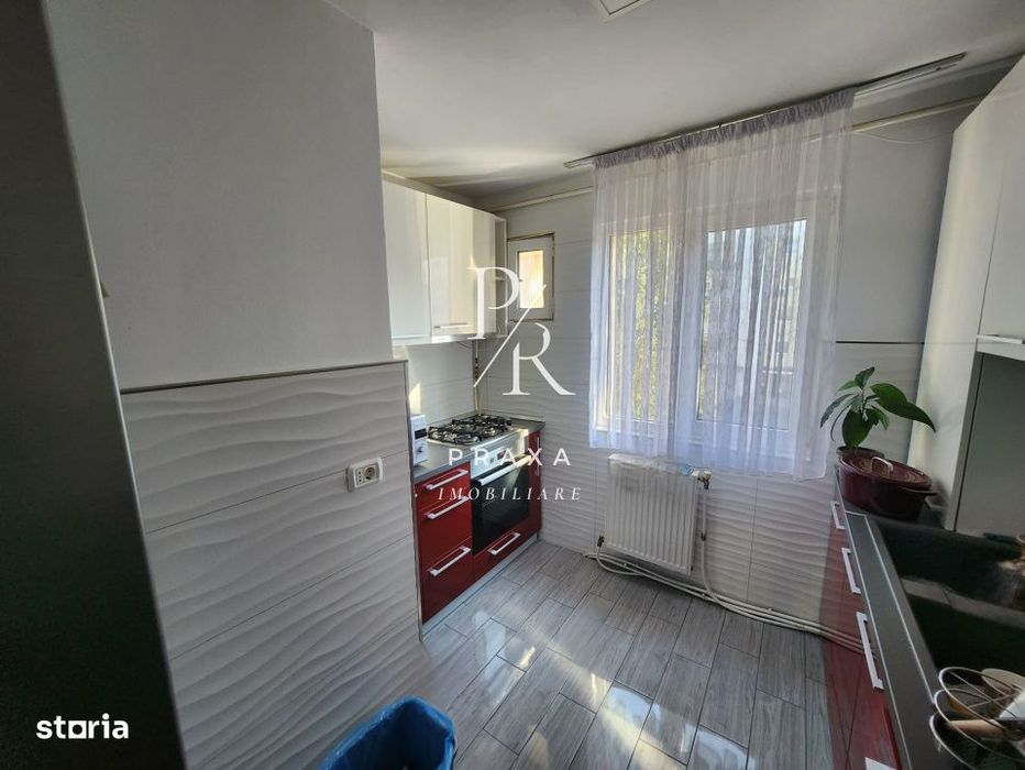 Apartament de vanzare 4 camere si parcare in Manastur, etaj intermedia — fotografia 1