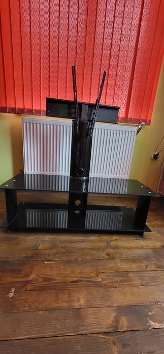 Стойка за телевизор