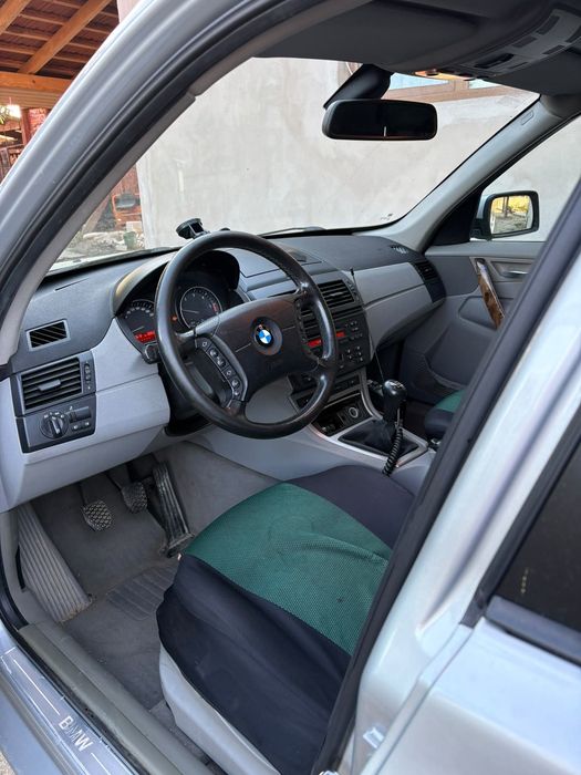 Mașina BMW X3 - 2005