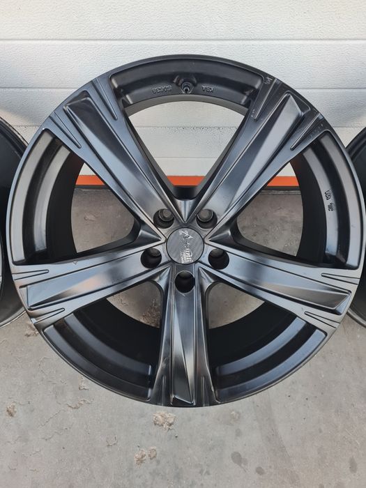 Джанти ADVANTI за VW AUDI SEAT SKODA Mercedes Bmw R20 5x112 ET30 9J