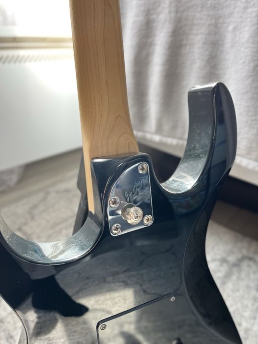 Електрическа китара Vester