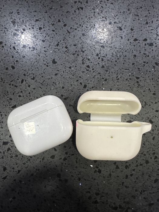 Aitpods 3 case bez naushnikov