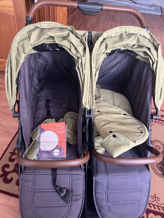 Коляска для двойни