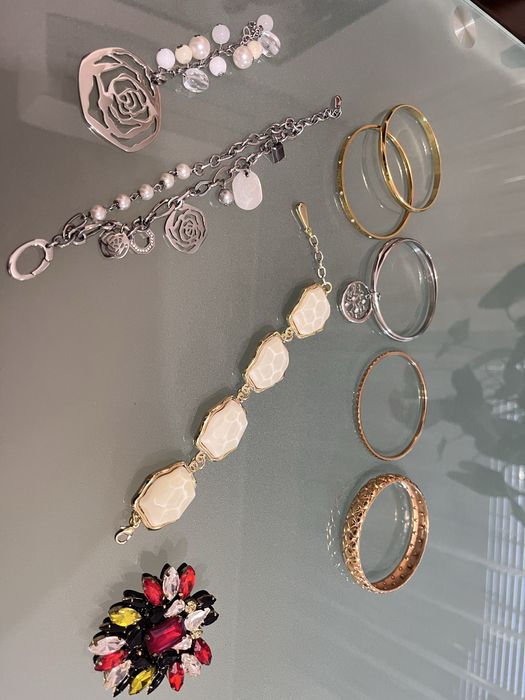 Златни и сребърни обеци