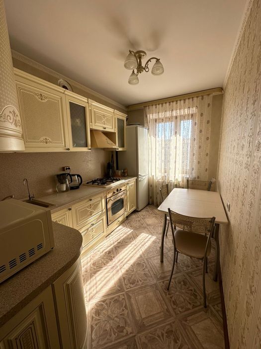 Продам 5 комнатную квартиру