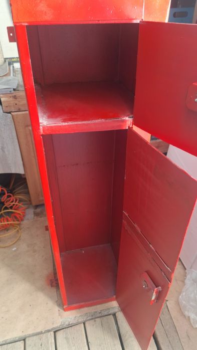 сейф две секции 1270×350