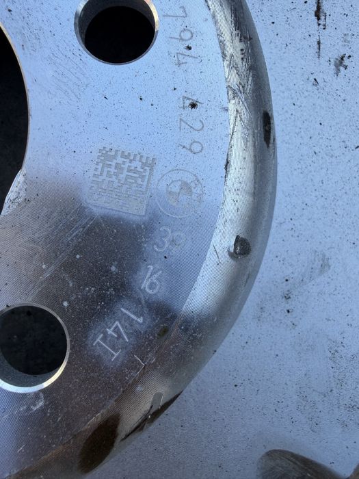 Чисто нови дискове BMW