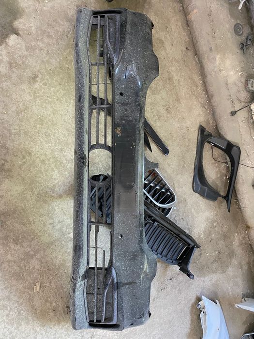 Продам обвес на БМВ G30 540i