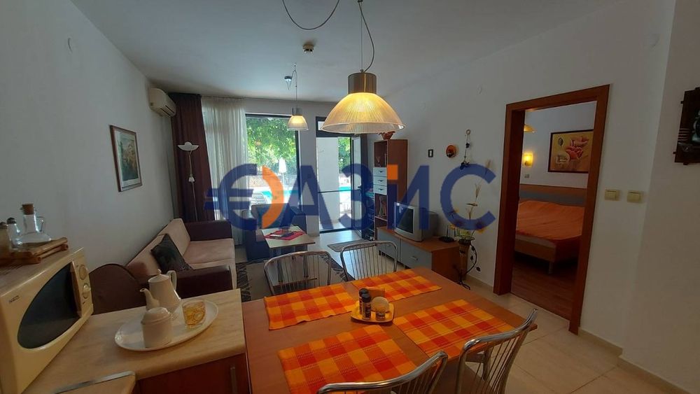 Продава се Двустаен апартамент в Свети Влас - 62 кв.м за 1267 €/кв.м - Снимка #2