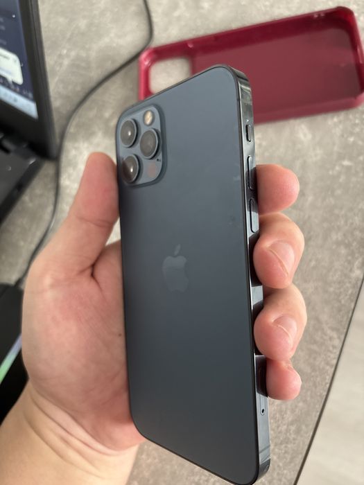 Продам iphone 12pro 128GB