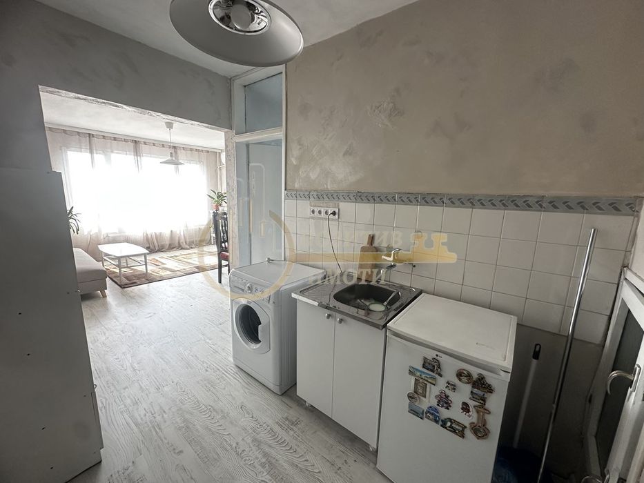 Дава се под наем Тристаен апартамент в София, Надежда 4 - 78 кв.м за 510 € - Снимка #1