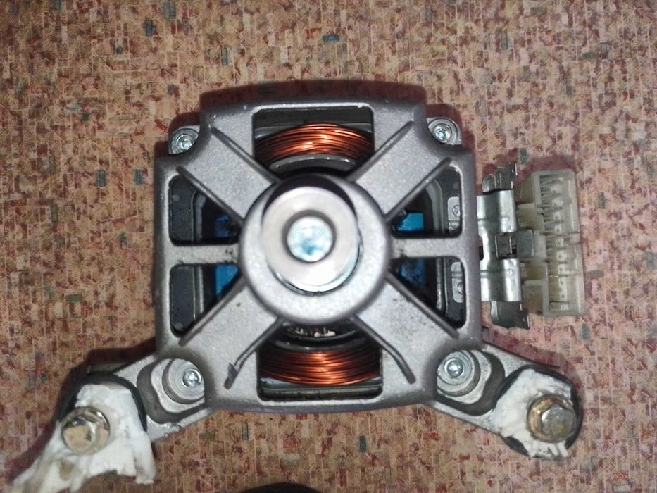 Мотор от стиральной машинки