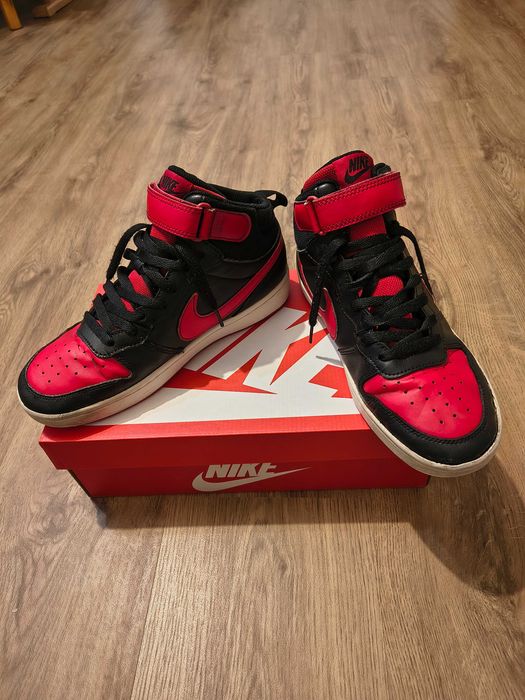 Nike court borough mid 2