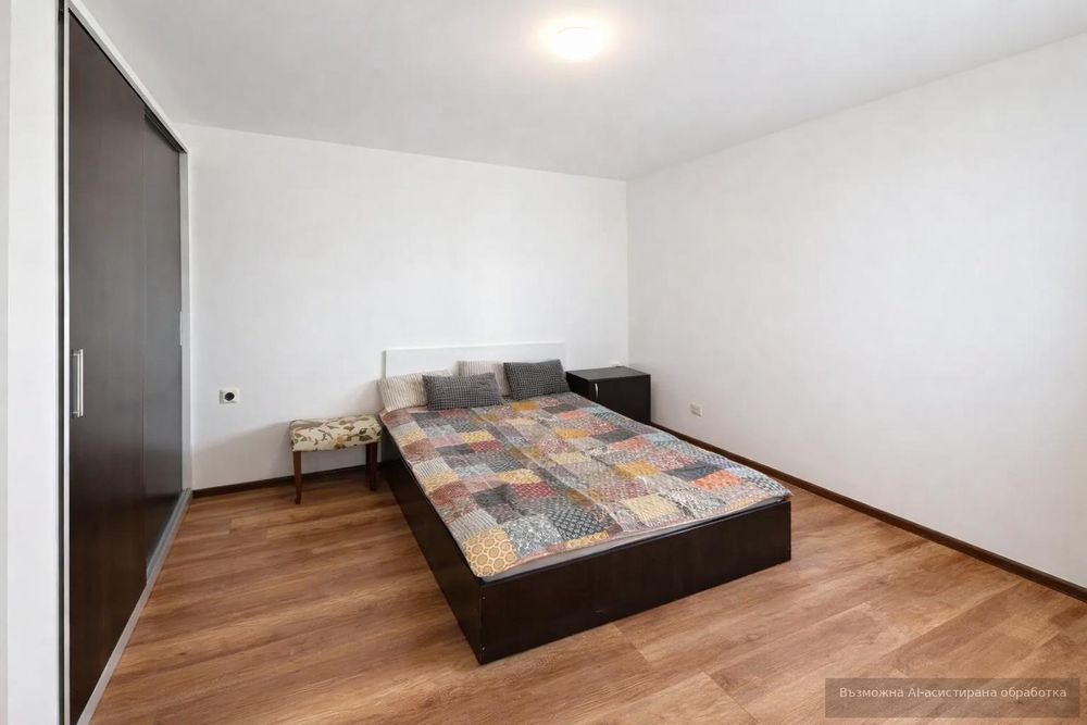 Тристаен апартамент в района на Центъра