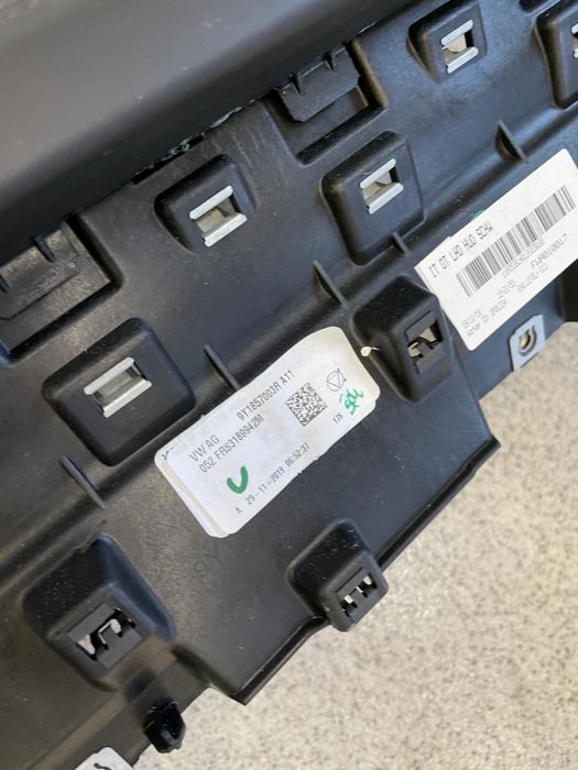 Plansa bord porsche cayenne 2020