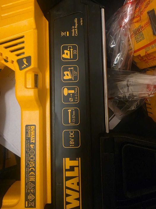 Pistol cuie pentru beton