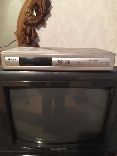 Работещ телевизор NEO 14 инчa + сателитен приемник АКИВА