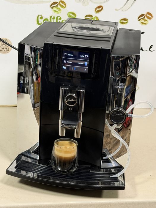 Кафемашина кафе автомат JURA E8 с гаранция