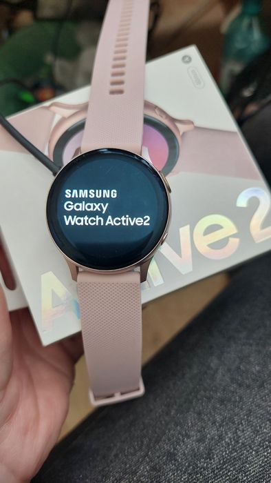 Часовник samsung active 2