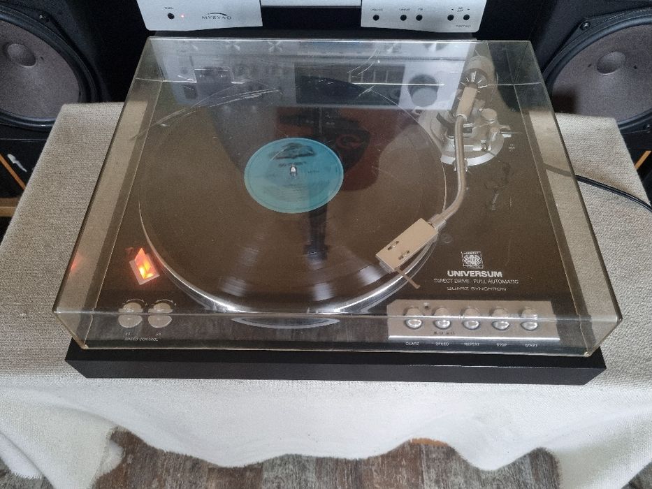 Pickup Universum F-2095. Direct Drive, Automatic. Impecabil.