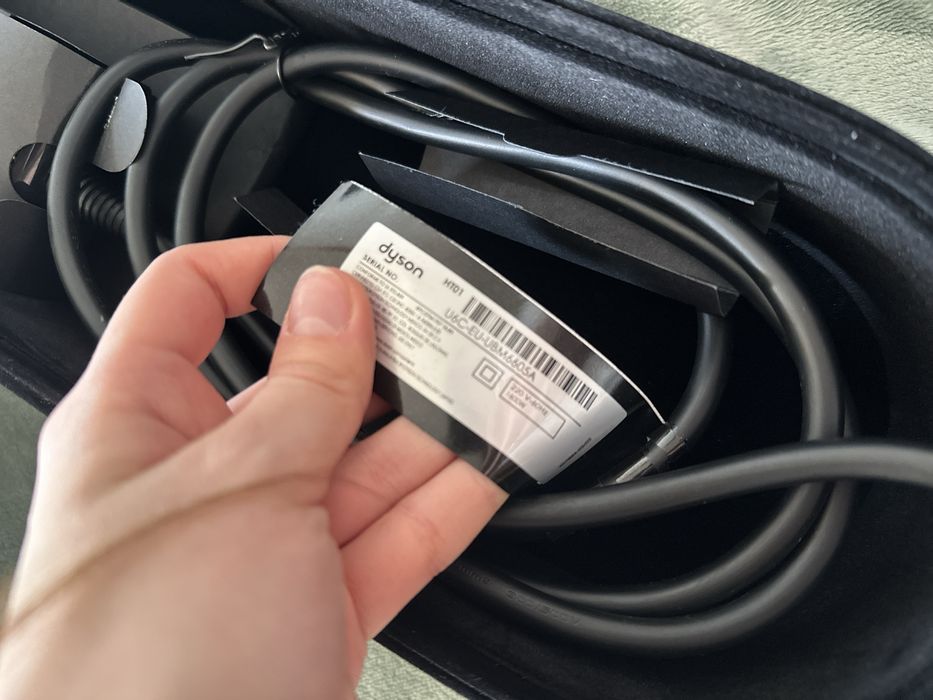 Dyson airstrait limited edition