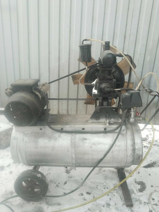 Продам капрессор