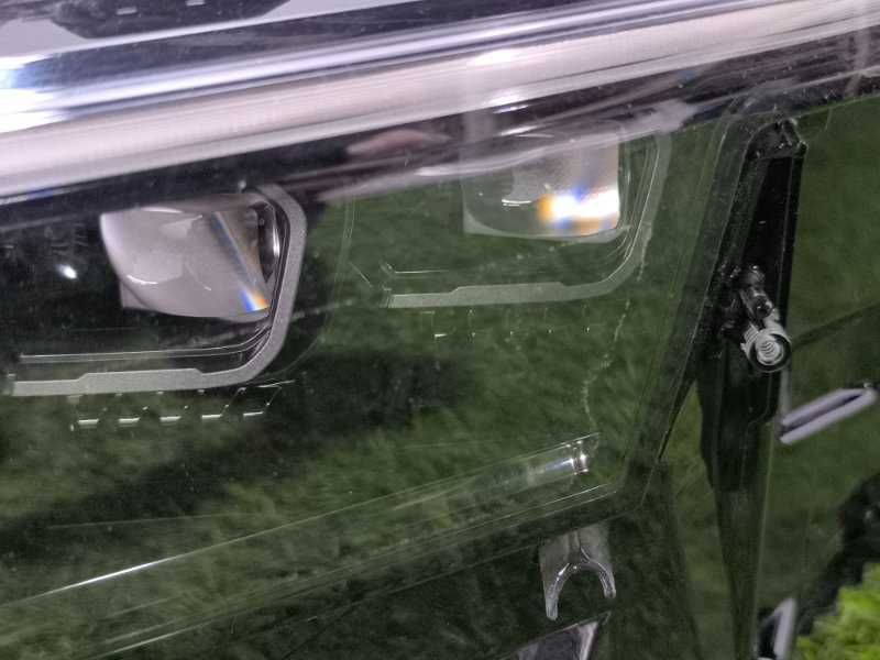 Фара Toyota Crown 2022 лев. (б/у)