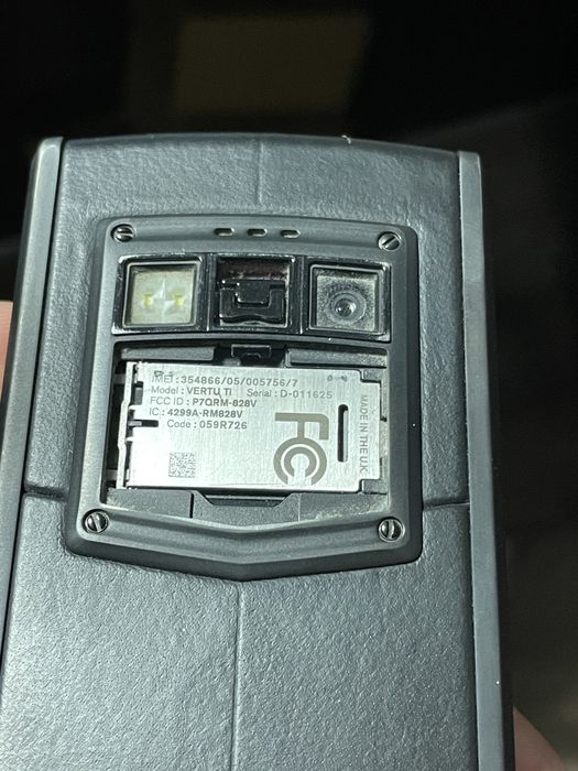 Продавам телефон VERTU Ti Smartphone Android