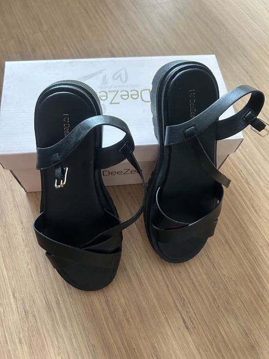 Дамски сандали DeeZee