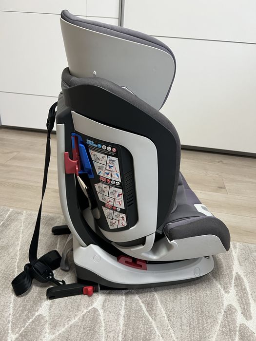 Scaun auto chicco cu isofix de la 0 luni