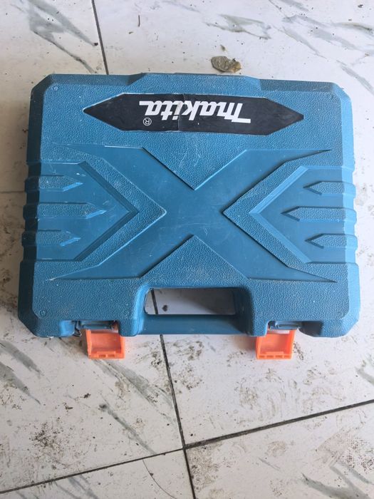 Продам шуруповерт