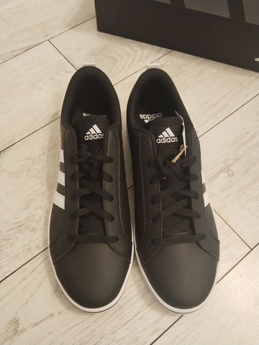 Обувь Adidas кроссы р.42, оригинал