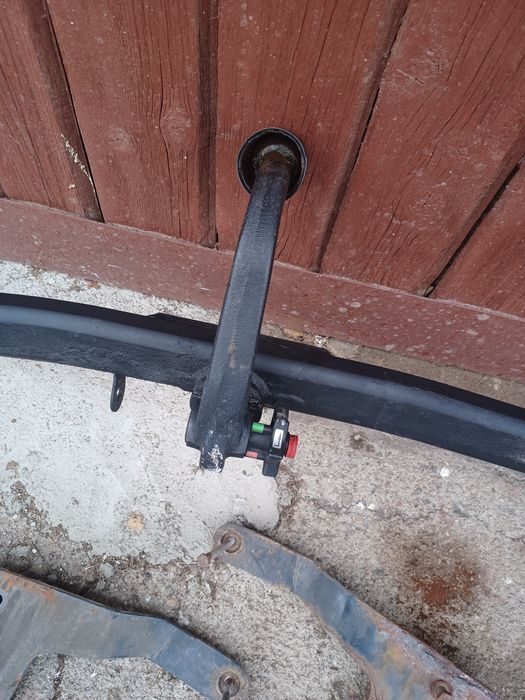 Продавам теглич за Рено Еспейс 4